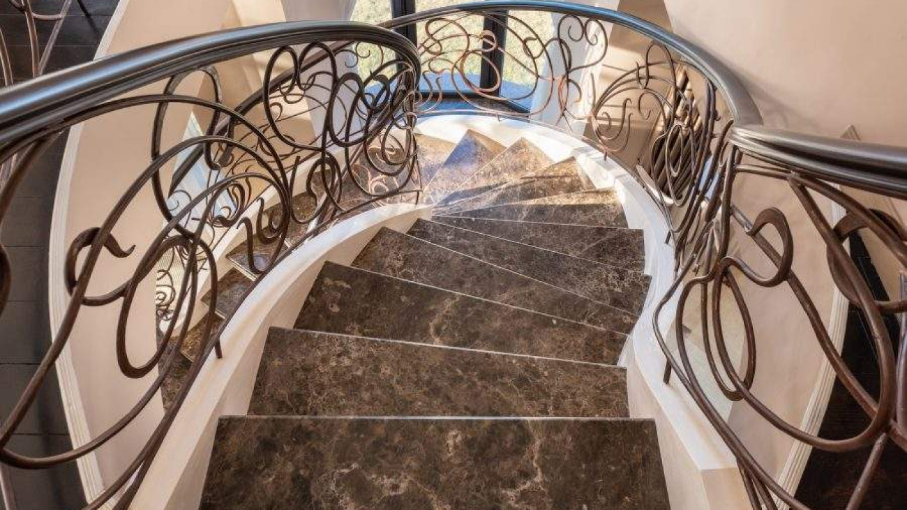 stair rail