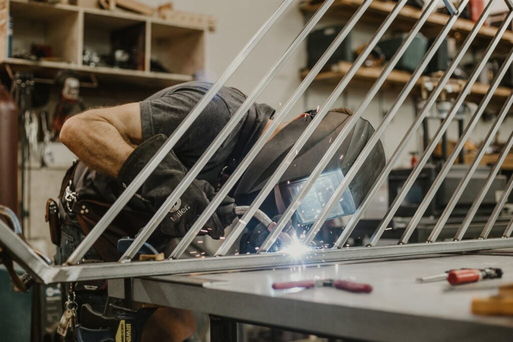 fabricating a metal gate in vancouver