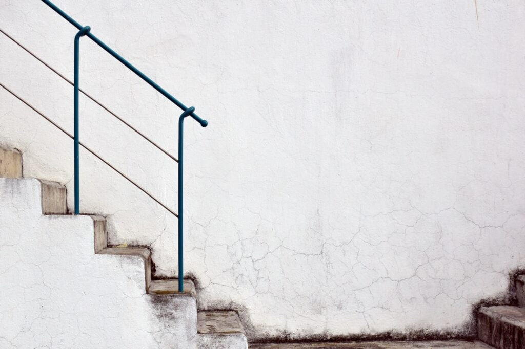 railing maintenance